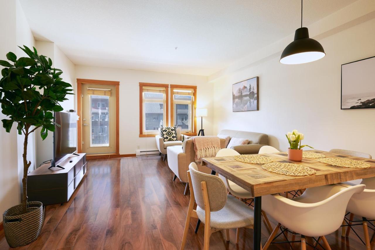 Mtn View Escape With King Size Bed With Outdoor Pool - Banff Pass Included! Appartement Canmore Buitenkant foto